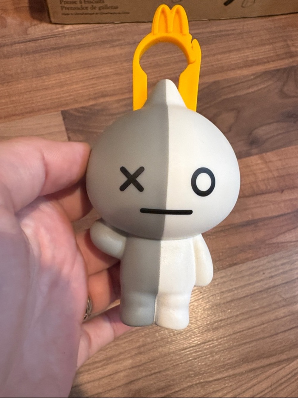 McDonald’s 2026 Happy Meal BT21 VAN Toy Figure Keychain (K-pop, BTS, Robot)